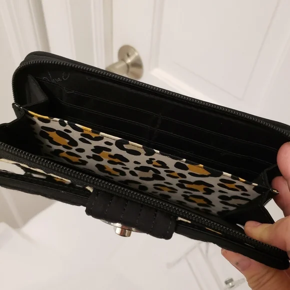 Vera Bradley Large Black Quilted Turnlock Close Wallet, Preppy, Versatile - Picture 11 of 12